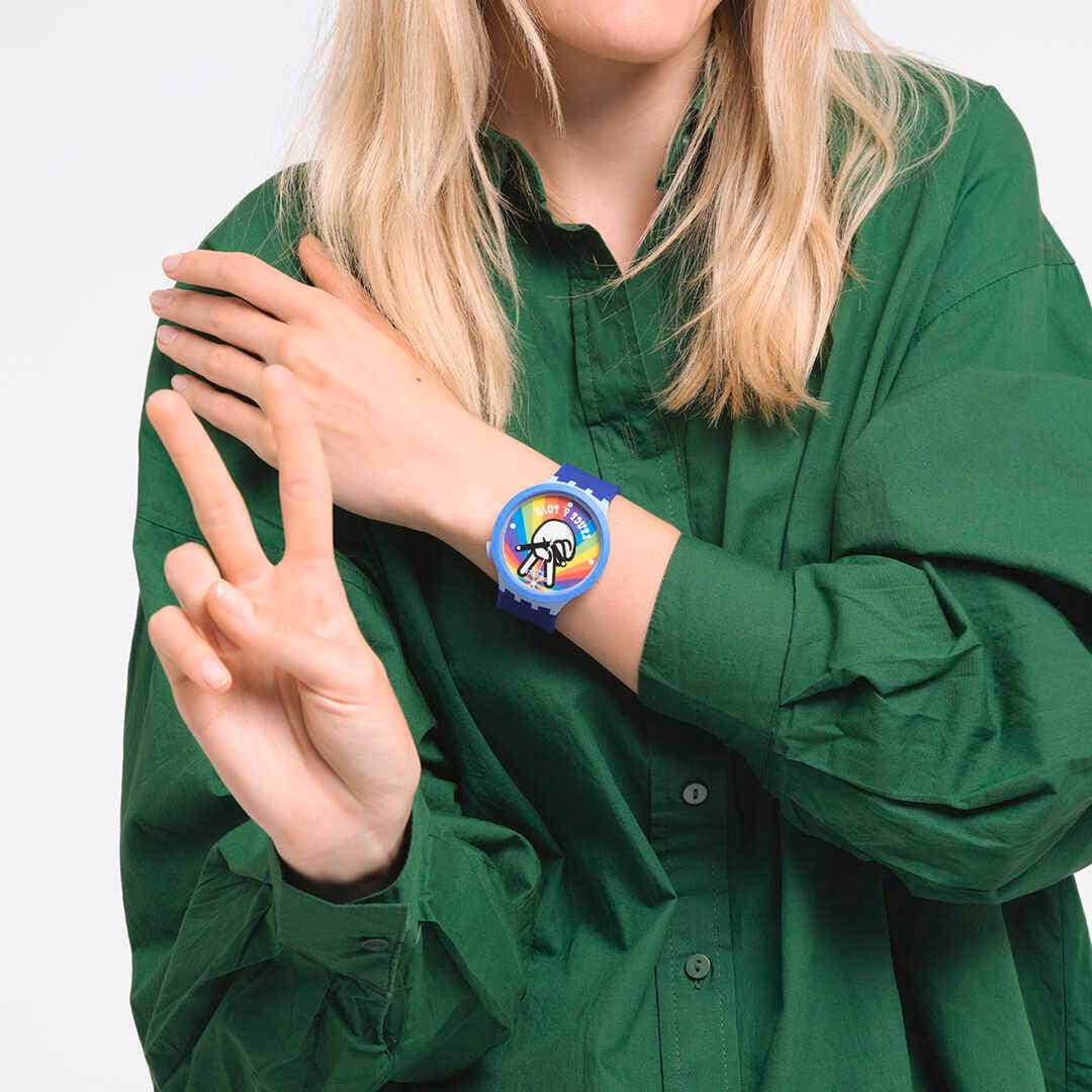 "PEACE HAND LOVE" Gallery Image #1