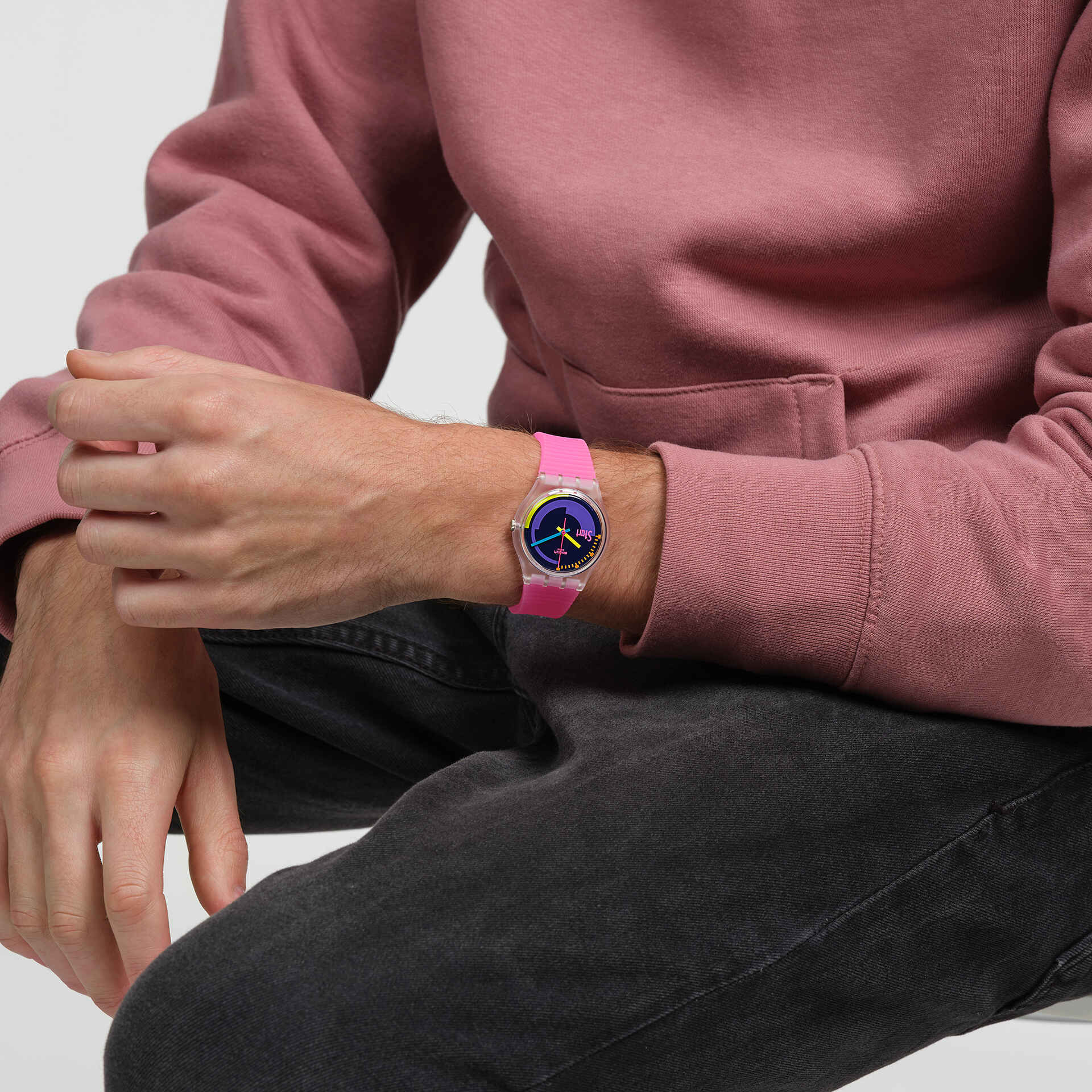 "SWATCH NEON PINK PODIUM" Gallery Image #5