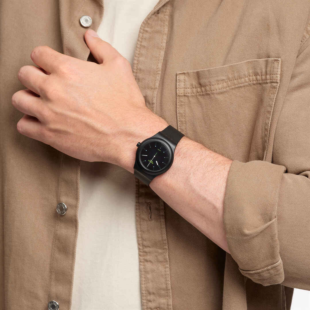 Life style view of product AM51