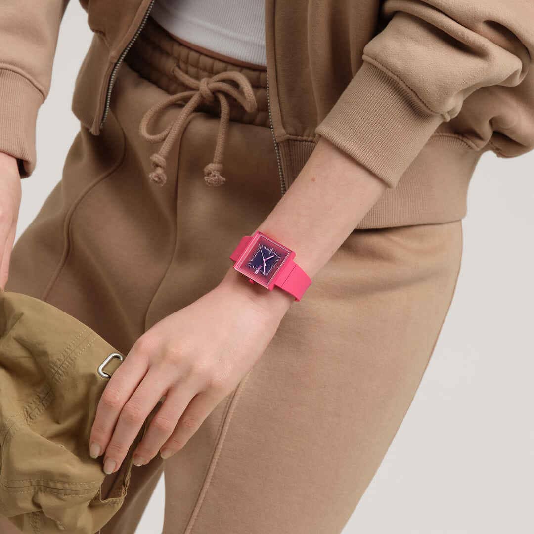 Life style view of product SQUARELY BERRY