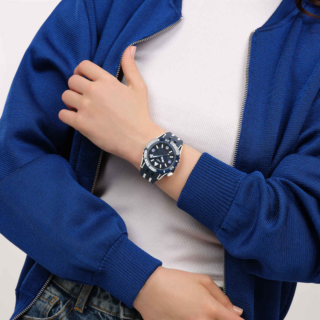 Life style view of product SEA WASP
