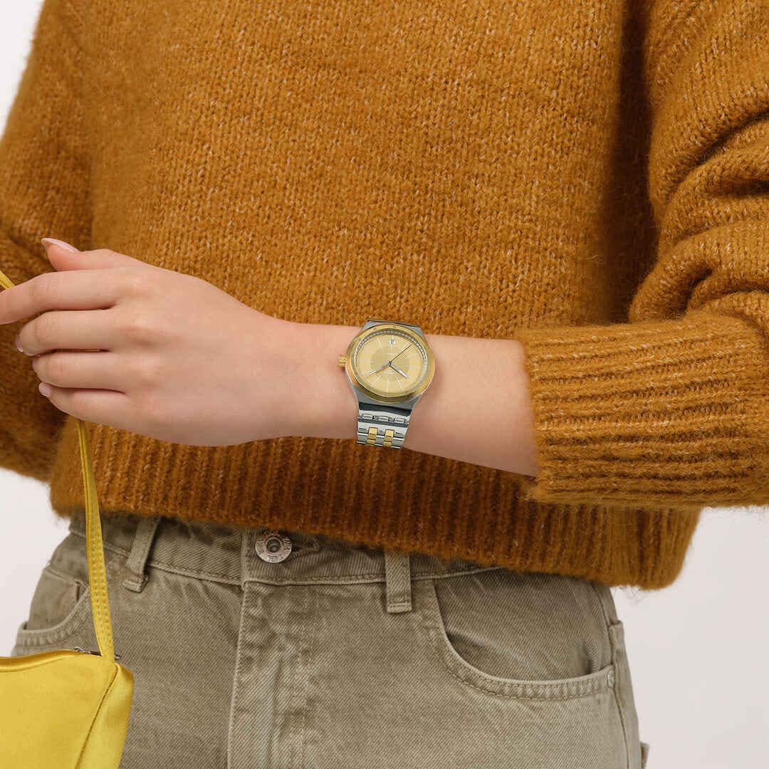 Life style view of product GOLDCLOAK MECHANISM
