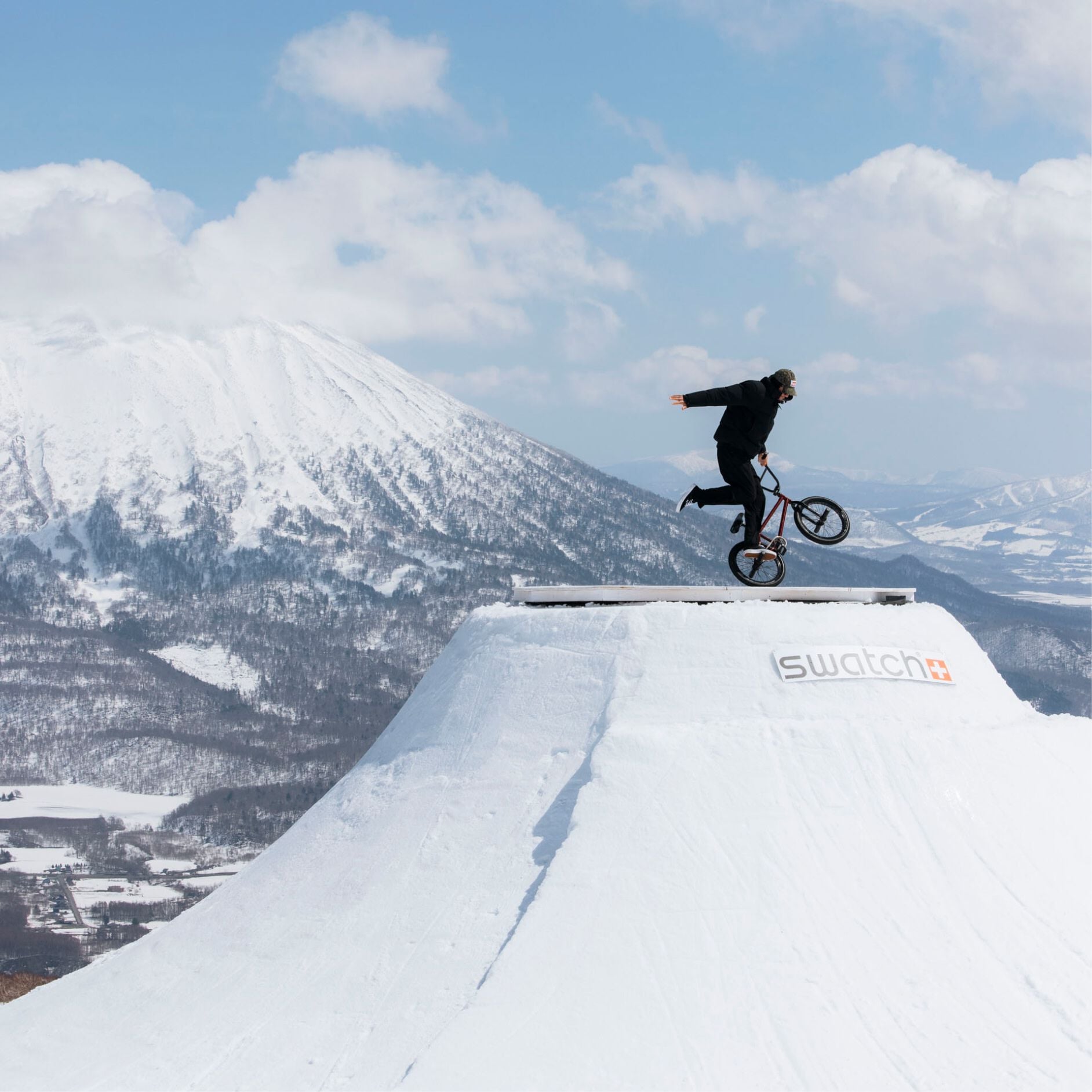 Swatch Nines Snow 2026